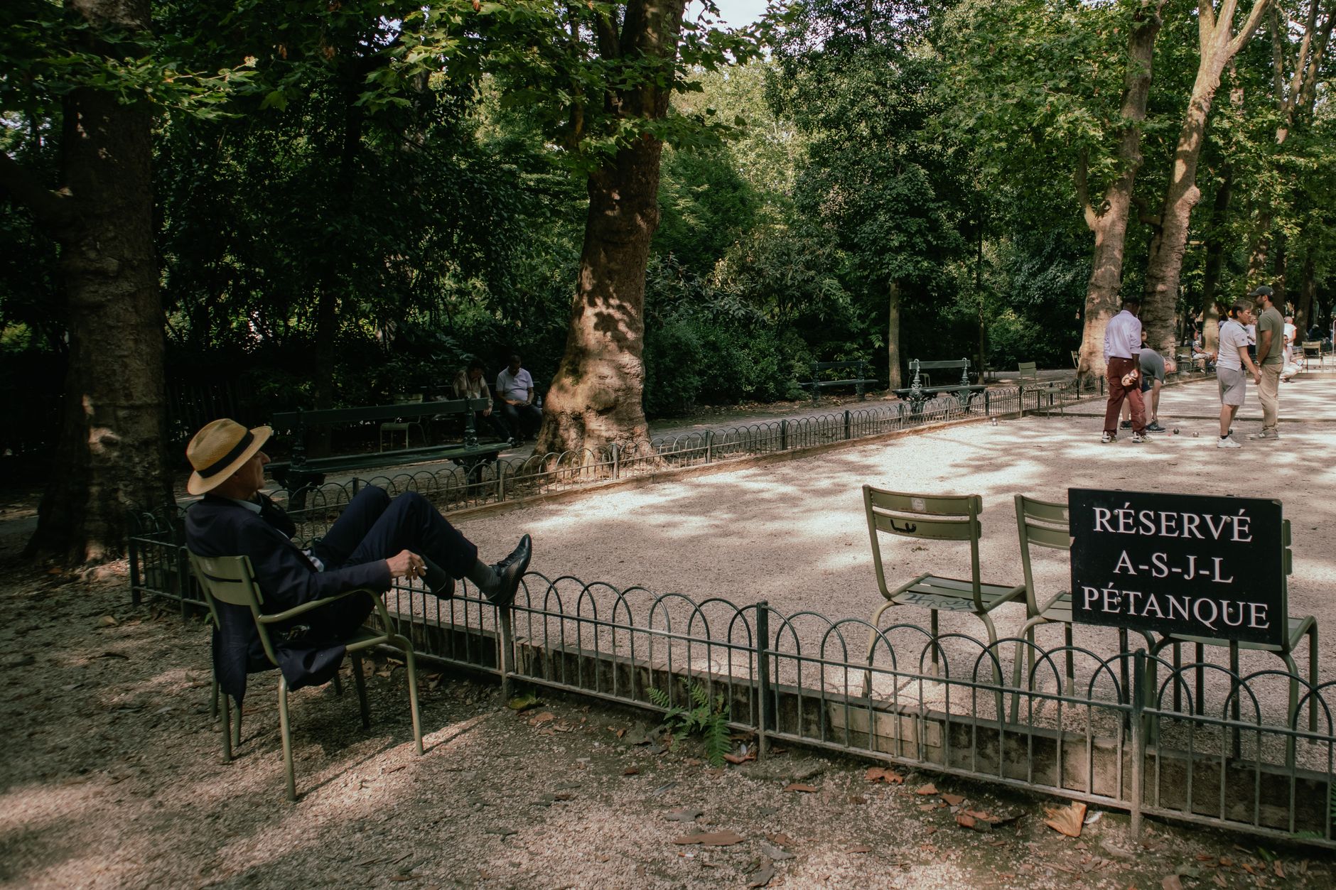 Comment bien pointer à la pétanque ? Le guide pour gagner ses parties